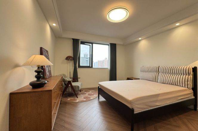 Changping rd high rise&bright 2Br wt Central AC