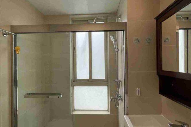Spacious&Bright&Modern 2Bdrs 2Baths+W Nanjing Rd CBD+Open Balcony+Great Compound