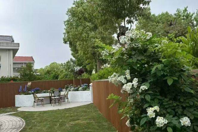 brand new big  5bs independent house near German shcool only 41k