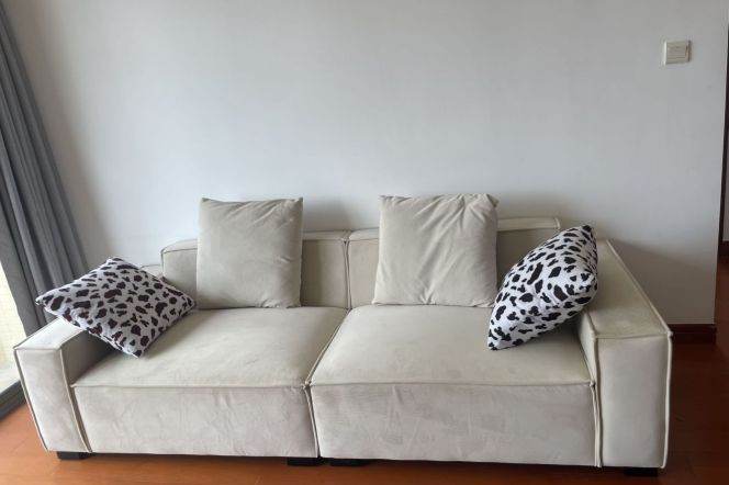 Cozy modern decorated 2 BRS near Hanzhong rd station 