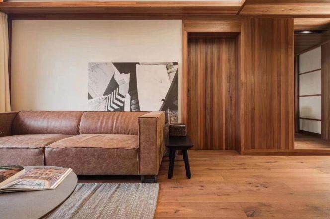 Elevator 3br/2bt Flat with open Balcony 