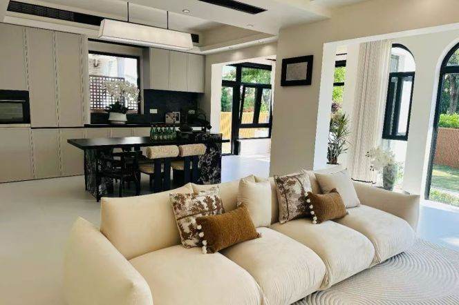 brand new big  5bs independent house near German shcool only 41k