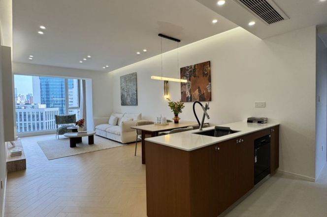 Suzhou Creek | Simple & Beautiful 2BR + Big windows | Hanzhong rd metro | Good view