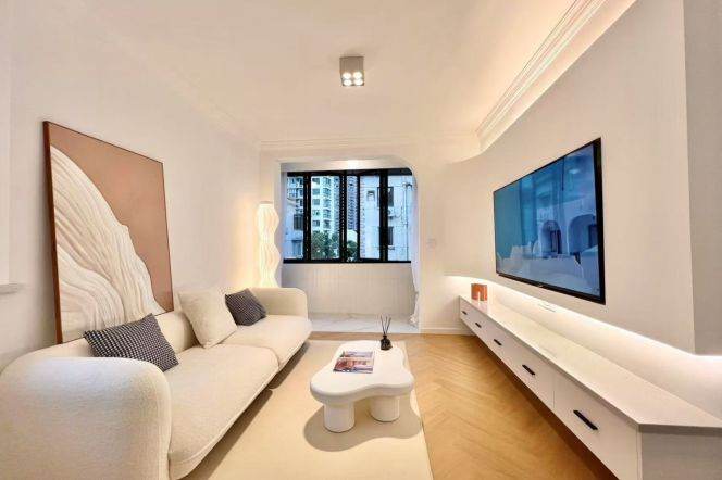 Jiangning rd/modern 1br 2lr/all bright room/with central AC/big living room,@L13/7