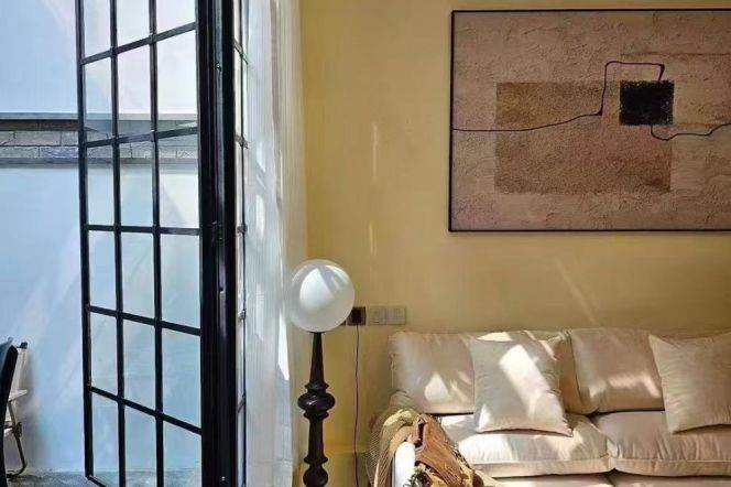 South Shanxi rd 1BR with garden