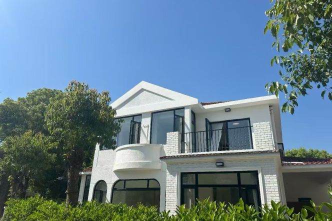 brand new big  5bs independent house near German shcool only 41k