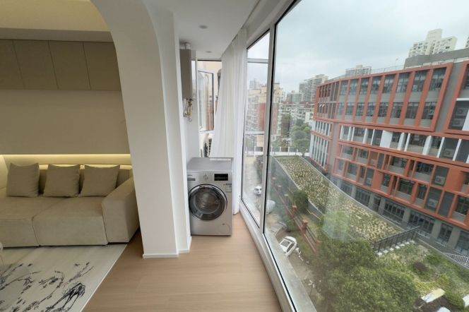 Modern 1br with floor heating @Putuo &Suzhou River  Line 7/13  