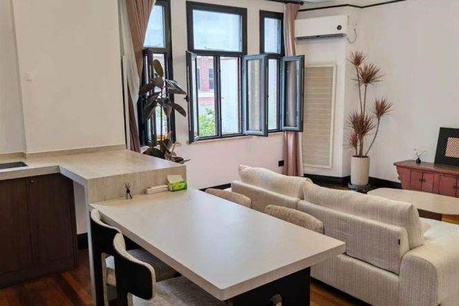 Refurbished 2BR 2BA Apt in Heritage Building on Middle Huaihai Rd