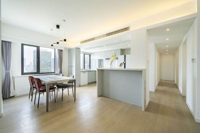 High-rise 3br/2bt Balcony Flat beside Civilization Plaza