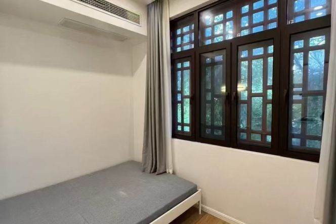 Nice 1br/1lr@west nanjing rd sta 5.9k