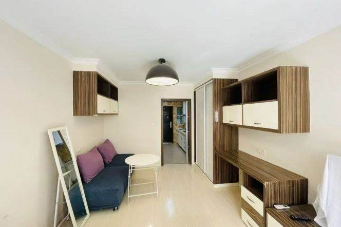 Cozy&bright 1br@changping rd sta 5.6k