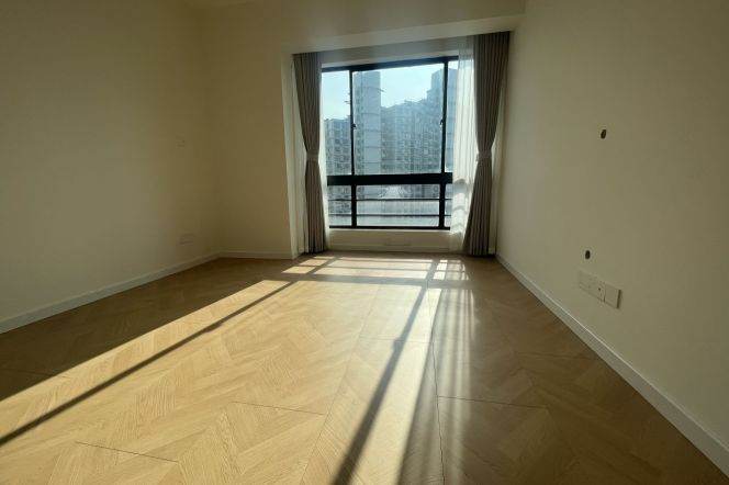 Spacious 3BR 2BA 160m² High-Floor w/River Views in Brilliant City