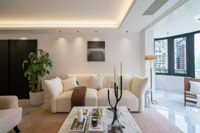 Brand-New Renovation in President Mansion | 2BR 2BA Steps to Anfu Rd
