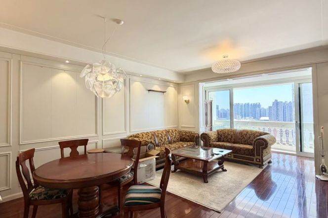 Great view 170sqm 3Br +Balcony @iapm& L1/10/12 