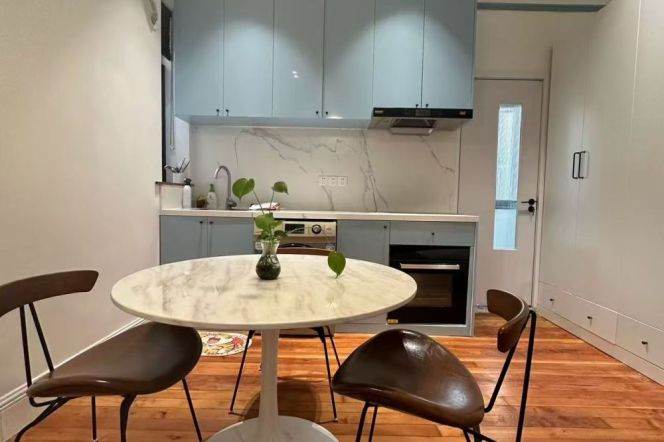 Well-Located 1BR-Jiashan Road