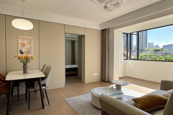 Fabulous 1Br +Elevator +Sunshine | Big windows | Dapuqiao & Jiashan rd Metro