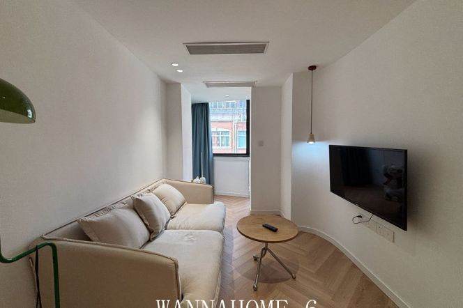 9K+Elevator+1Br 1Bath Apt+Nice Compound+L3+4+10 Hong Qiao Rd+Floor Heating+Large Storage