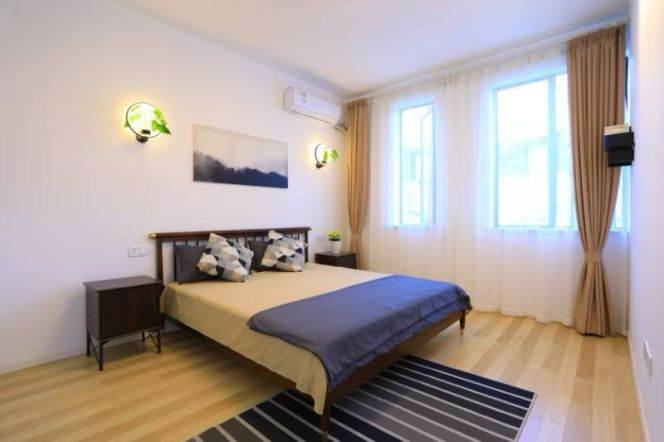Character/Valuable Julu Rd/Shaanxi Rd 2+1BR NR Iapm 11.5K 