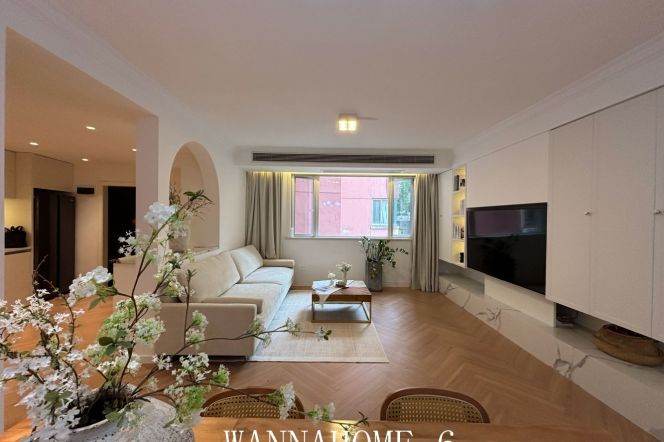 20.8K+Bright&Spacious&Modern 3Bdrs 2Baths Apt+L10/11 Jiaotong University+150Sqm+Floor Heating
