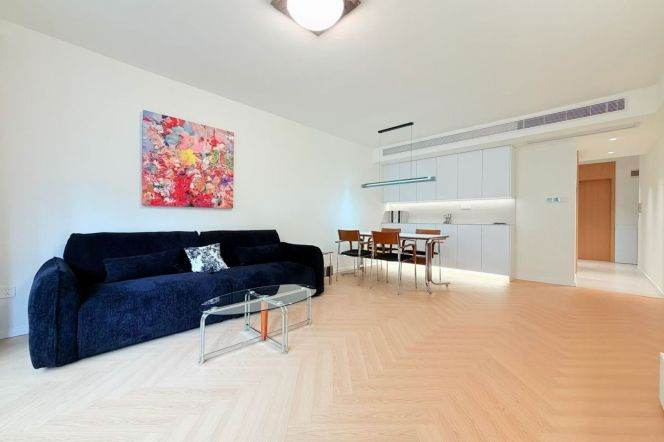 Jiangsu Rd or Jing'an Temple Station Spacious 1Br Line2/7/11/14