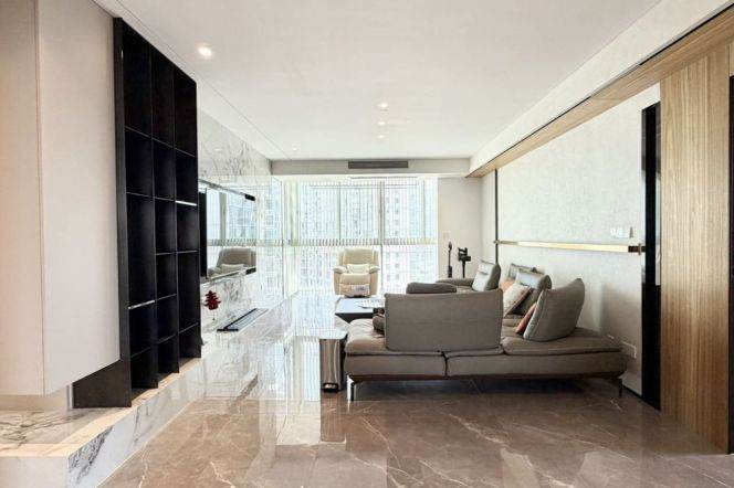modern 3brs floor heating modern furniture beside Huang pu river 