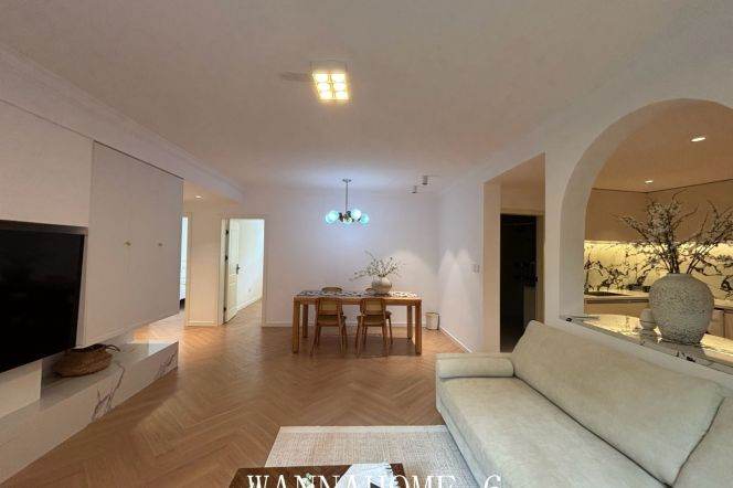 20.8K+Bright&Spacious&Modern 3Bdrs 2Baths Apt+L10/11 Jiaotong University+150Sqm+Floor Heating
