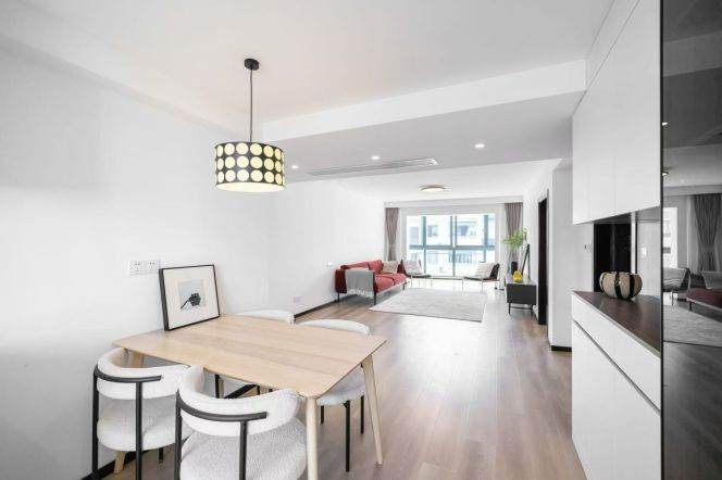 2 Brs, 1 Living room, Floor heating/Central ac/Dish washer, 120 sqm @ Dapuqiao metro L9