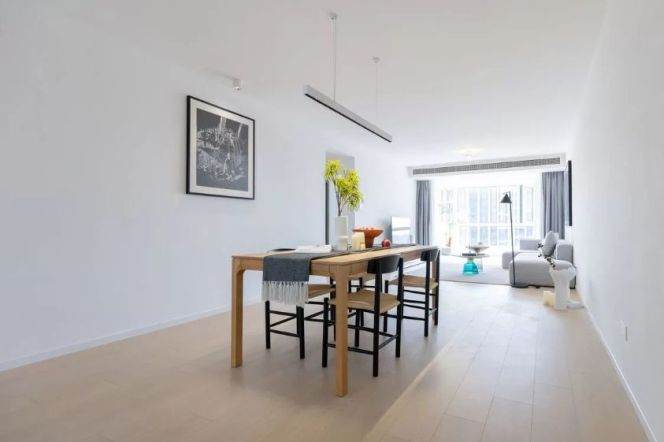 modern big 3brs floor heating modern furniture near Xintiandi only 22K