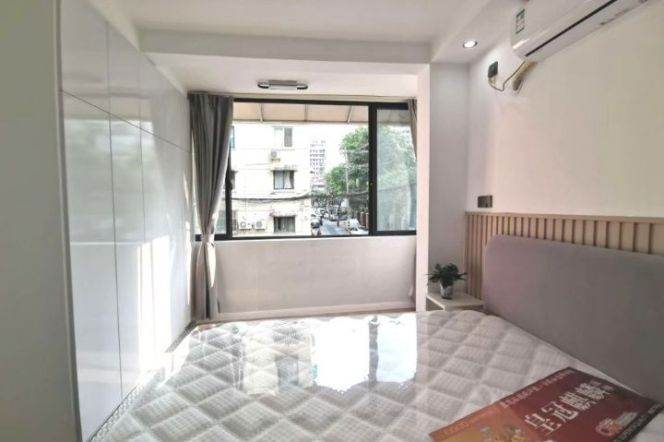 Zhongshan park 1BR 1LR@L2/3/4,all bright room/cozy&quiet/brand furniture