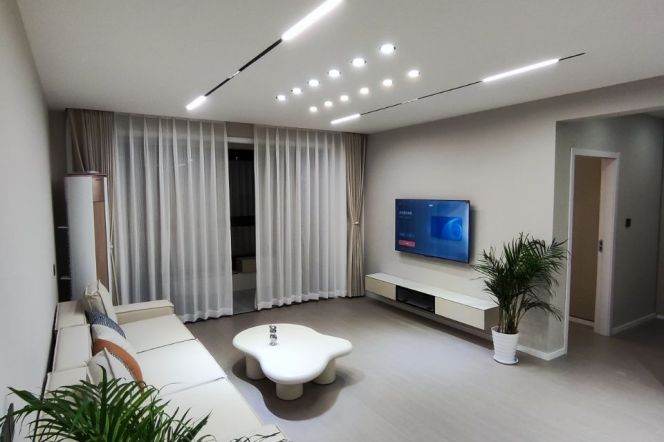 Minhang brand new 3  br Apt &floor heating &parking 14K
