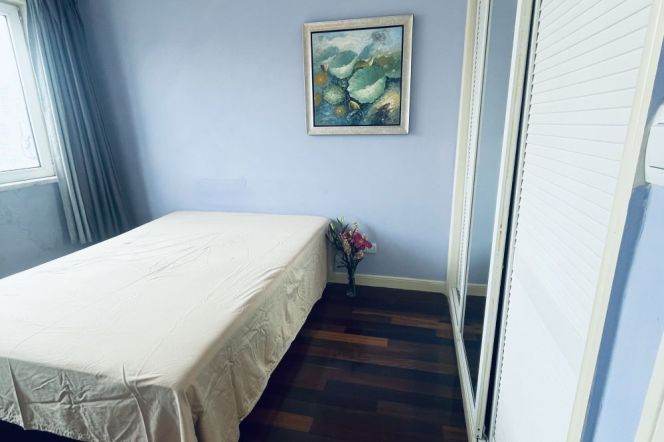 Spacious Shared Apartment Available in Jing’an Area
