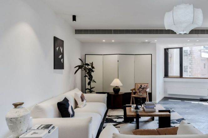 Jing'an 190 sqm 3 br+3 bath Apt&spacious living room 20K