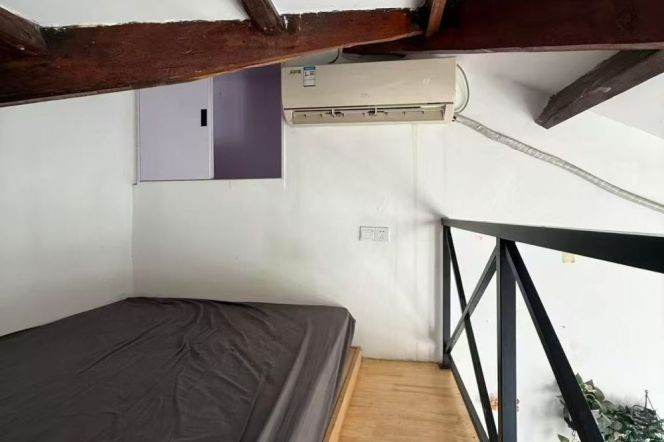 Cozy bright 1BR Huaihai Rd &Changshu Rd 4.8k