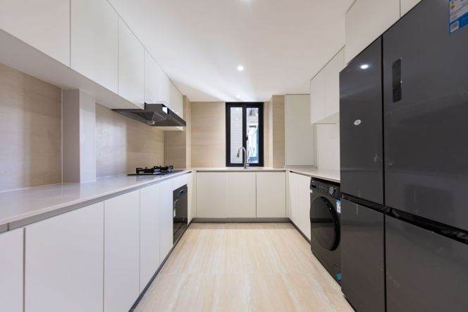 modern 2brs floor heating modern furniture near Jing  an temple line 13,14 Su zhou river 17K