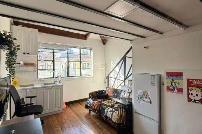 Cozy bright 1BR Huaihai Rd &Changshu Rd 4.8k
