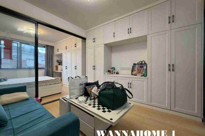 Modern&Spacious&Bright 1Bdr 1Bath Apt+4F Walk Up+Large Storage+Ju Lu Rd+Jing An Temple 
