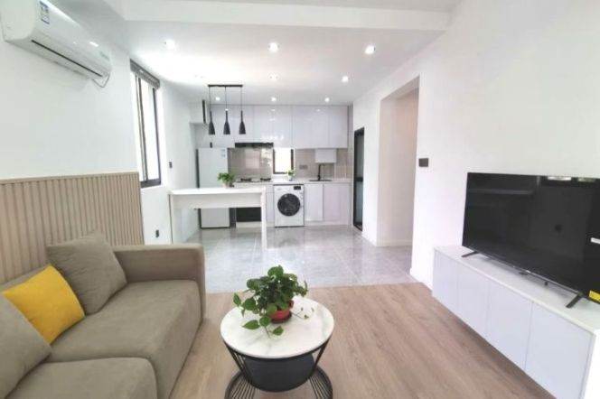 Zhongshan park 1BR 1LR@L2/3/4,all bright room/cozy&quiet/brand furniture