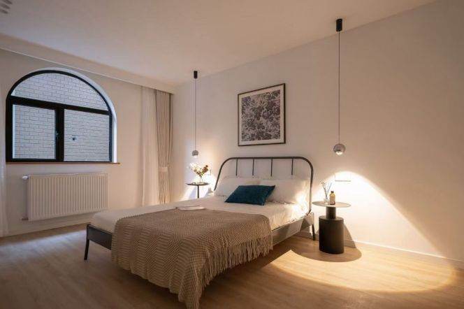 3 Brs, 2 Baths, Floor heating/Central ac/Oven, 140 sqm @ Wuding metro L14