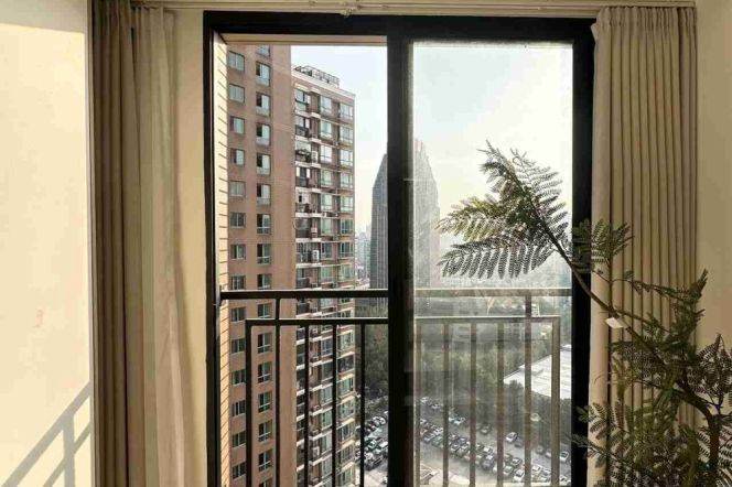 Really Bright&Modern Elevator 1Bdr 1Bath Apt+L14 Wu Ding Rd+Jing An Temple CBD+Nice Building