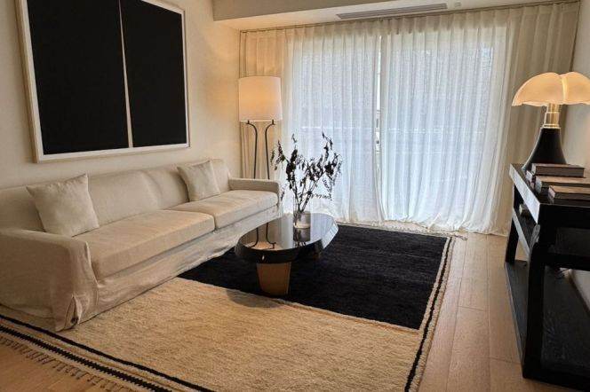 modern big 2brs floor heating modern furniture in central Xujiahui 