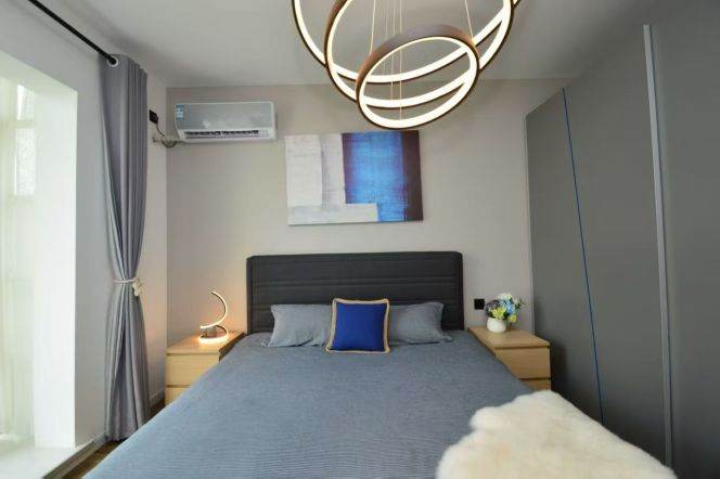 modern 3brs open balcony floor heating beside Huang pu river line 2,9,14 IFC 