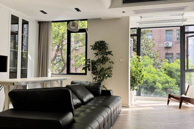 Modern 2Br/West Yan'an rd metro /New/Sunlight/South/Big Window/Parking