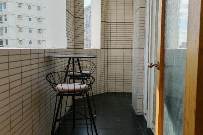 West Nanjing rd,City Castle modern 2BR 2Bt wt balcony,heating
