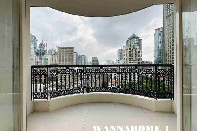 Spacious&Modern 2Bdrs 2Baths Apt+Large Open Balcony+W Nanjing Rd CBD+Stunning View+Great Building