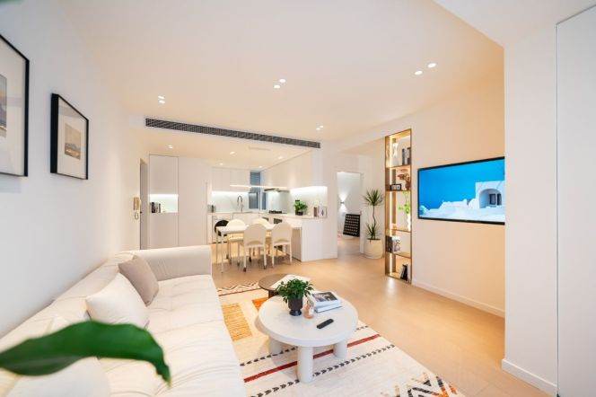 Pudong 3 br stylish Apt &floor heating &balcony  18K