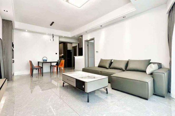 Changshou spacious & stunning 2br good compound with 15k