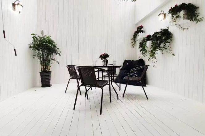 Big terrace one bedroom apt with oven @ Line4 West Yan'an Rd