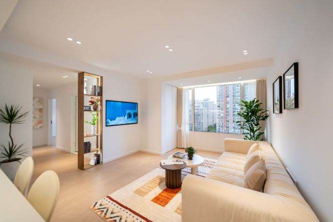 Pudong 3 br stylish Apt &floor heating &balcony  18K