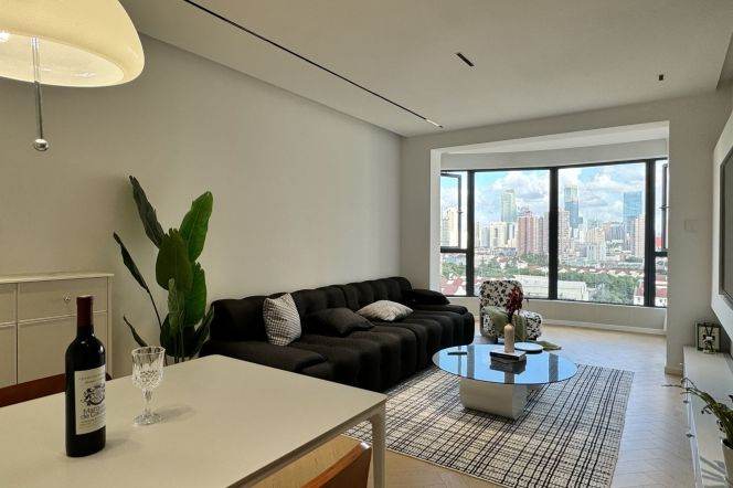 New renovated 1Br + Scenic windows| Yanping rd & Changping rd metro L7