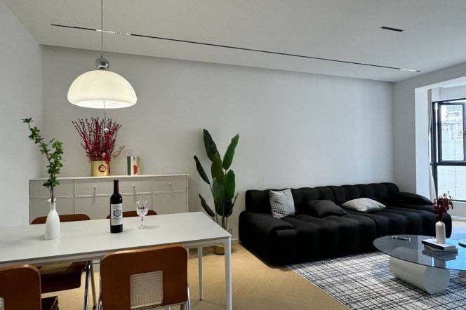 New renovated 1Br + Scenic windows| Yanping rd & Changping rd metro L7